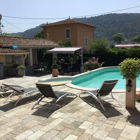 Holiday home Les 13 Chimeres *